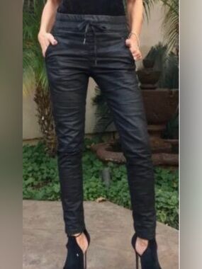 Bevy Flog Shely Pants Black Snakeskin Print Pull On Stretch Drawstring Size 24